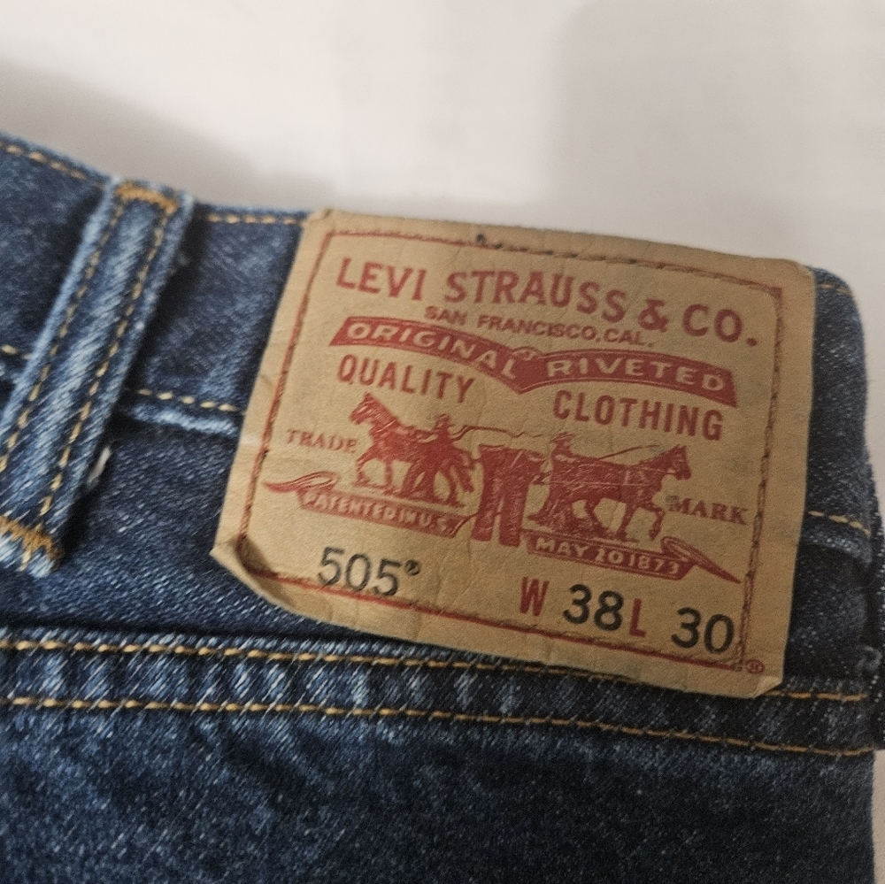 Levi's Men's 505 Regular Fit Straight Leg Jeans 38x30 Blue 100% Cotton! - Picture 2 of 8